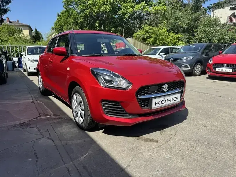 Gebraucht Suzuki Swift Club 83 PS (61 kW) 2022 Rot Kleinwagen