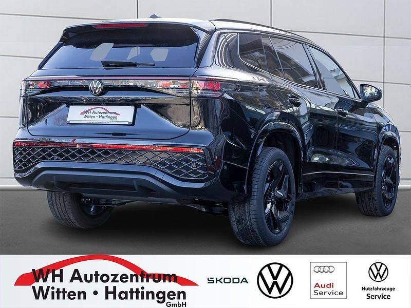 Neu VW Tayron Style 204 PS (150 kW) 2025 Grenadillschwarz metallic SUV