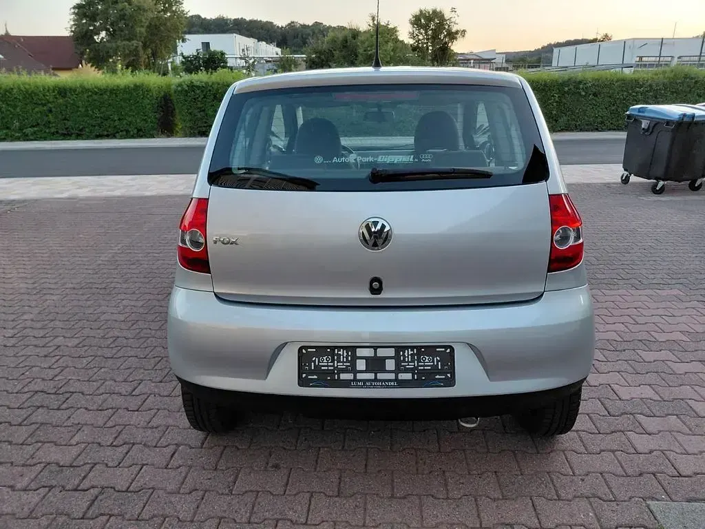 Gebraucht VW Fox 54 PS (39 kW) 2008 Silber Kleinwagen