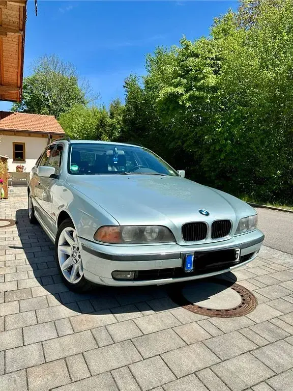 Gebraucht BMW 523 170 PS (125 kW) 1997 Silber Kombi