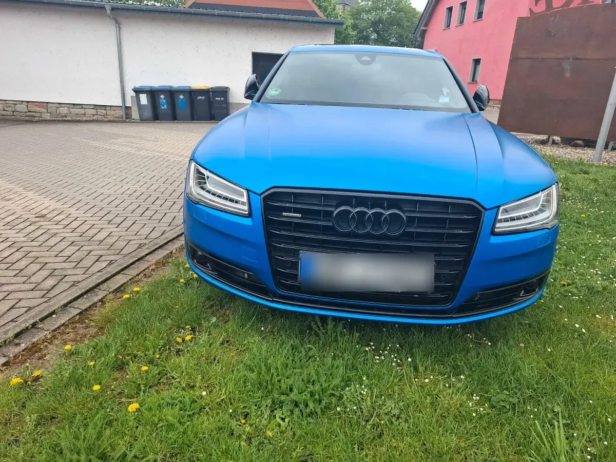 Gebraucht Audi A8 Sport 269 PS (197 kW) 2015 Blau Limousine