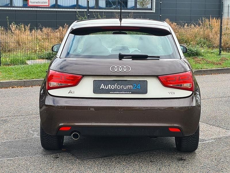 Gebraucht Audi A1 Sportback Ambition 105 PS (77 kW) 2015 Braun Kleinwagen
