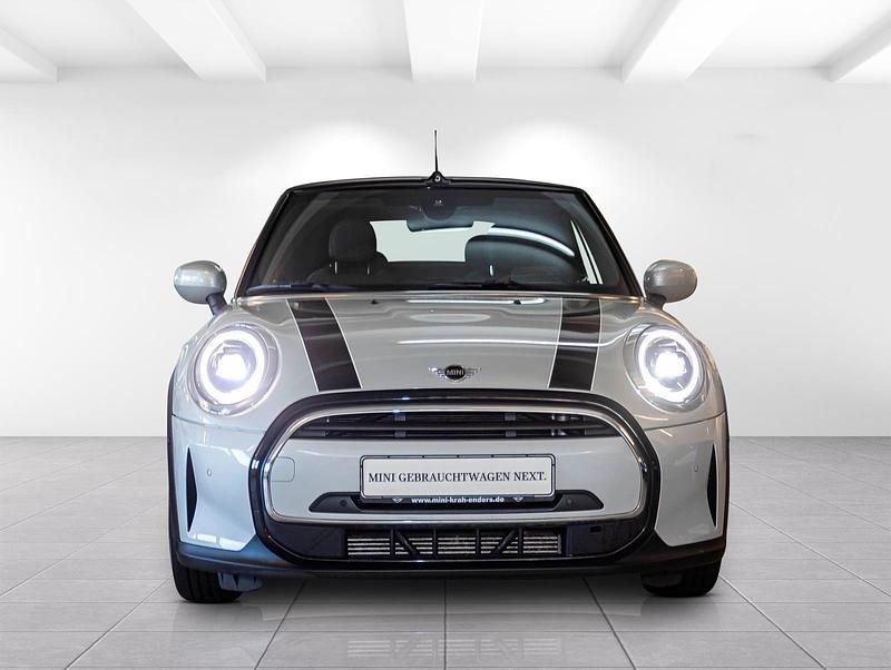 Gebraucht Mini Cooper Cabriolet 136 PS (100 kW) 2021 White silver (weiss) Cabrio