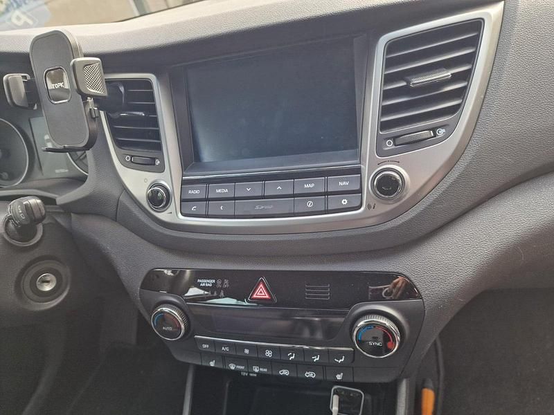Używany Hyundai Tucson 135 KM (99 kW) 2017 Szary SUV