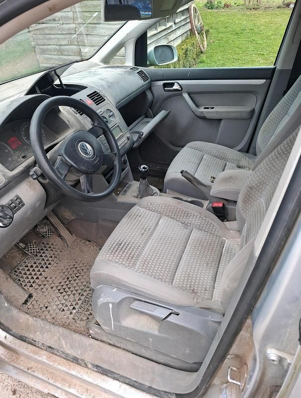 Gebraucht VW Touran 101 PS (74 kW) 2003 Silber Van / Kleinbus