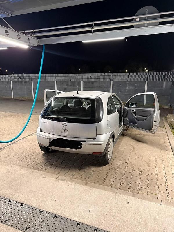 Gebraucht Opel Corsa 62 PS (45 kW) 2004 Silber Kleinwagen