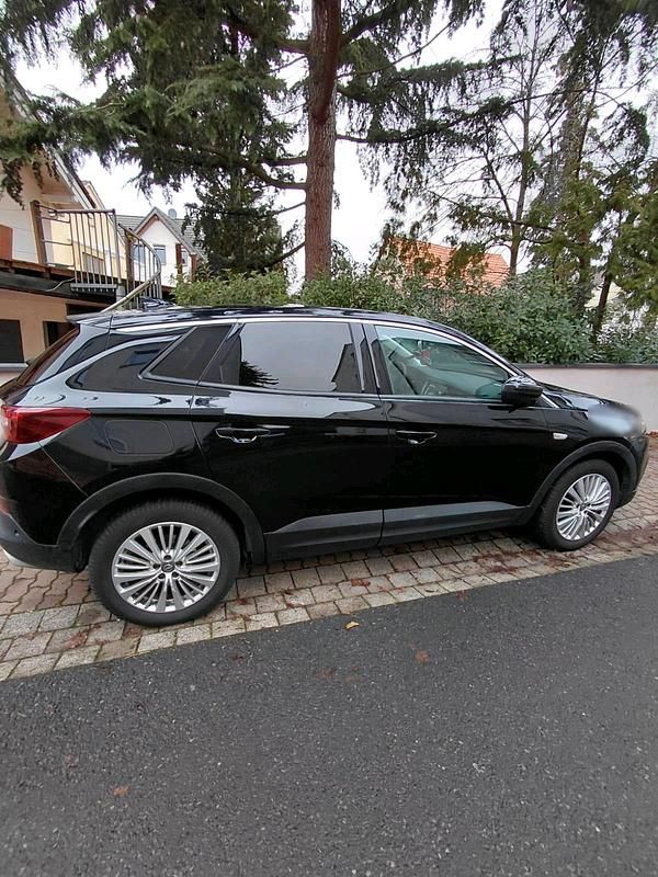 Gebraucht Opel Grandland X 177 PS (130 kW) 2019 Schwarz SUV