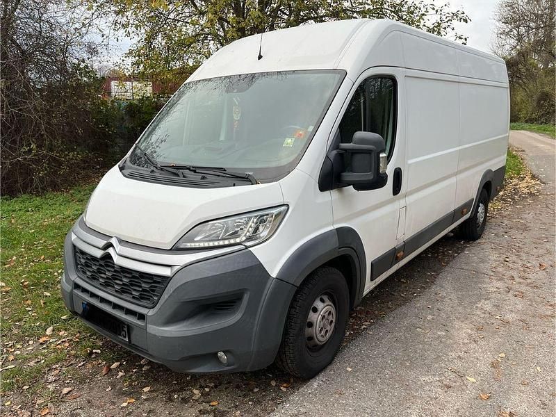 Weiß Gebraucht 2018 Citroën Jumper Van / Kleinbus | 12.500 € (Guter Preis) - Bild 1/4