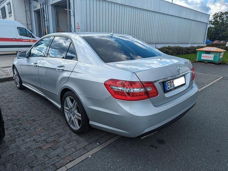 Gebraucht Mercedes E350 Avantgarde 292 PS (214 kW) 2010 Silber Limousine