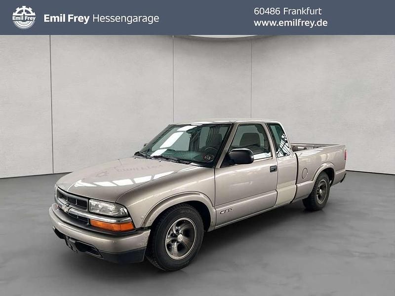 Gebraucht Chevrolet S10 LS 122 PS (89 kW) 2003 Gelb Pickup
