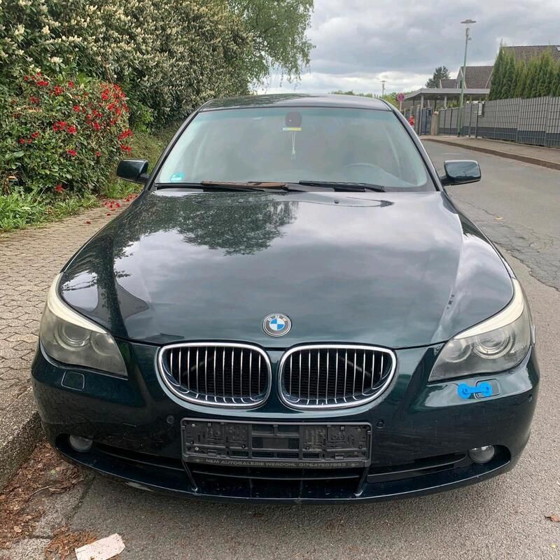 Grün Gebraucht 2007 BMW 525 Limousine | 4.200 € - Bild 1/4