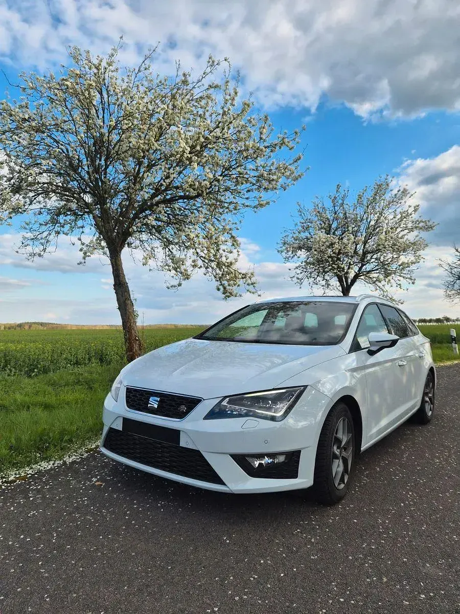 Gebraucht Seat Leon ST FR 150 PS (110 kW) 2015 Weiß Kombi