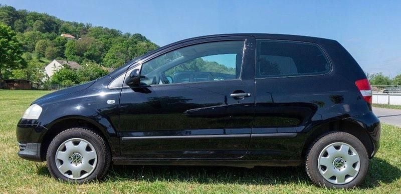 Gebraucht VW Fox 54 PS (39 kW) 2007 Schwarz Kleinwagen