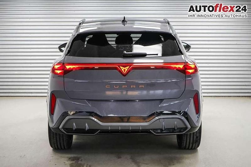 Neu Cupra Terramar VZ 265 PS (194 kW) 2025 Graphene grau metallic (r6) SUV