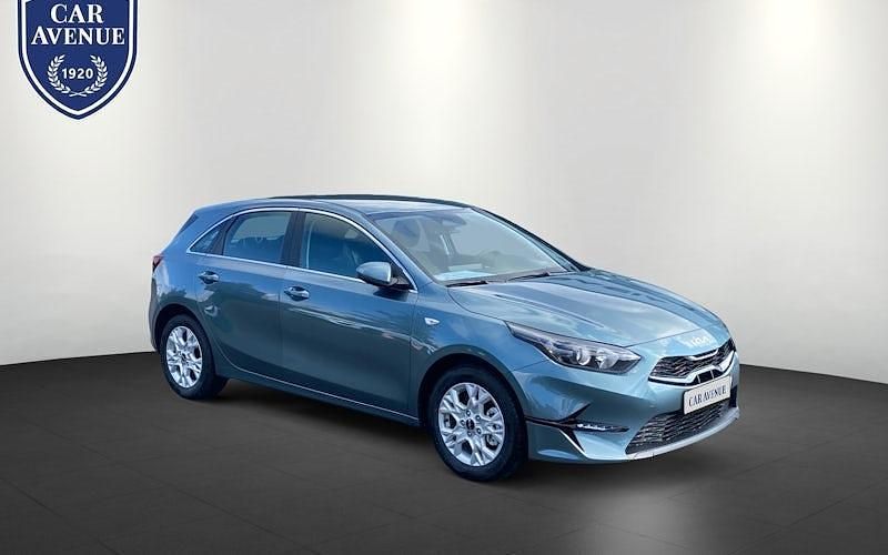 Neu Kia Ceed Vision 100 PS (73 kW) 2025 Grau Kleinwagen