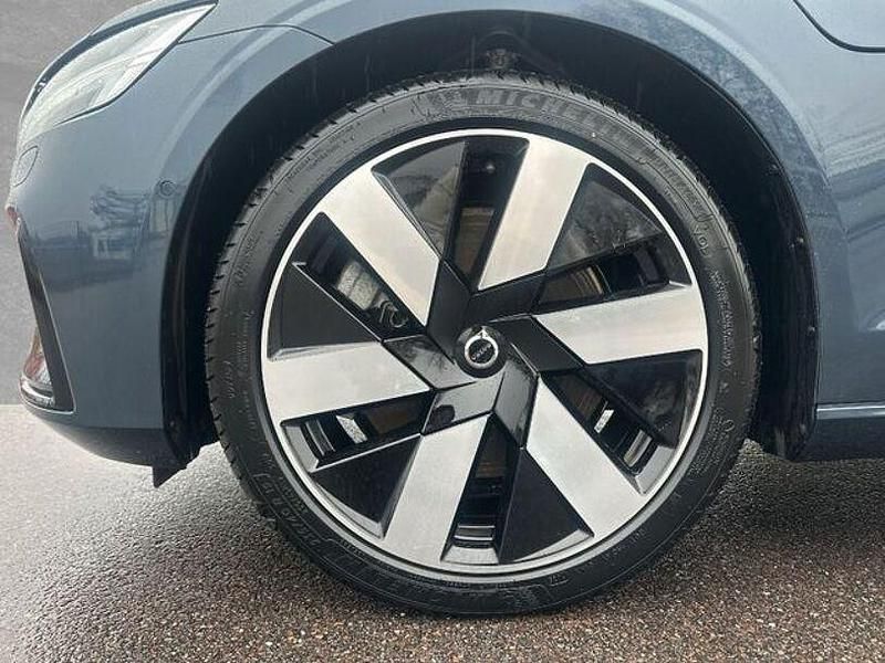 Gebraucht Volvo V60 Ultra 455 PS (334 kW) 2025 Denim blue Kombi