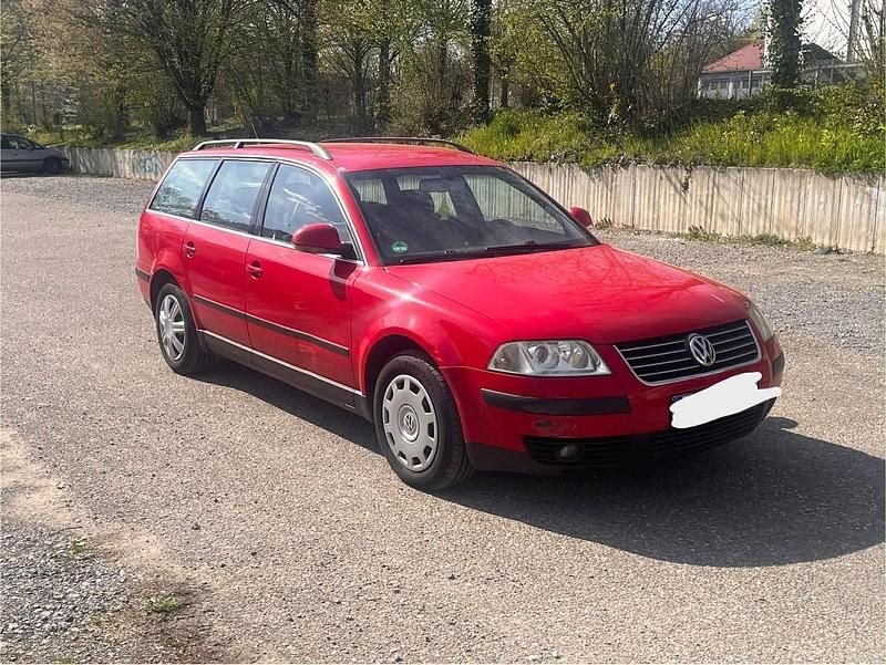 Gebraucht VW Passat 105 PS (77 kW) 2005 Rot Kombi