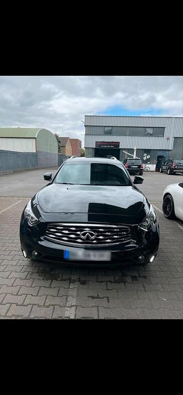 Gebraucht Infiniti Fx30 238 PS (175 kW) 2011 Schwarz SUV