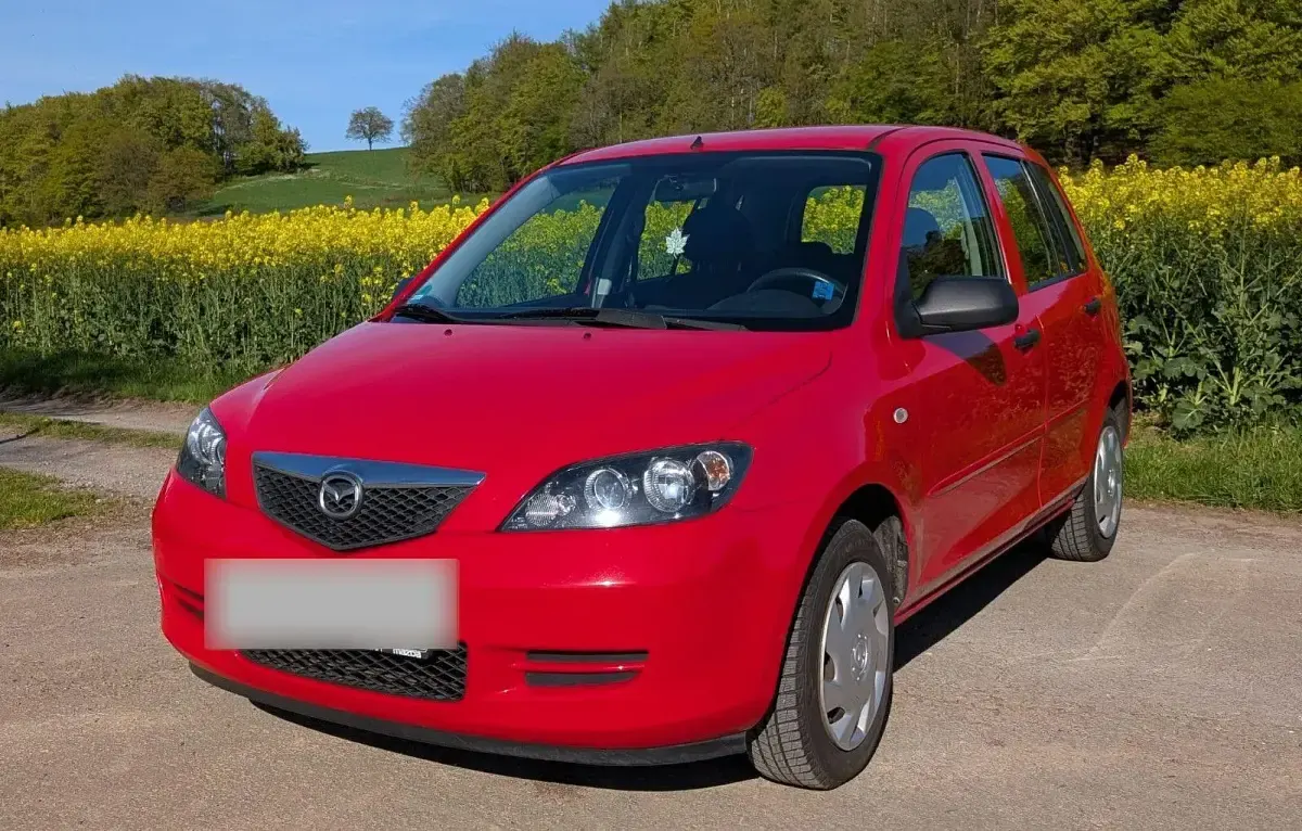 Usata Mazda 2 75 CV (55 kW) 2006 Rosso Utilitaria