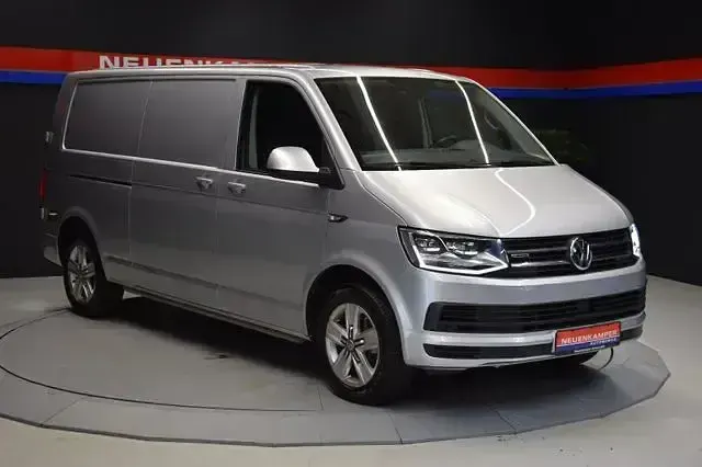 Second-hand VW Transporter 204 CP (150 kW) 2019 Argintiu Van