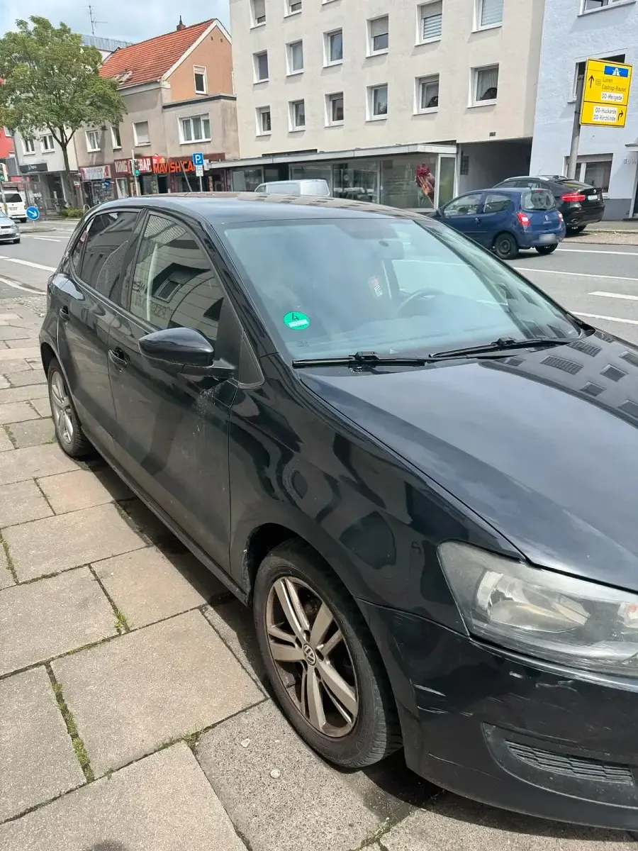 Gebraucht VW Polo 75 PS (55 kW) 2010 Schwarz Kleinwagen