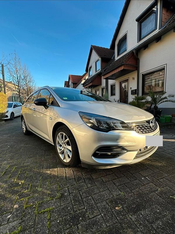 Silber Gebraucht 2021 Opel Astra Edition Kombi | 13.500 € (Guter Preis) - Bild 1/4