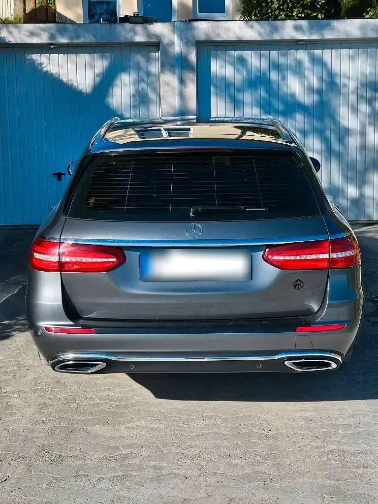 Gebraucht Mercedes E200 Avantgarde 155 PS (114 kW) 2018 Grau Kombi