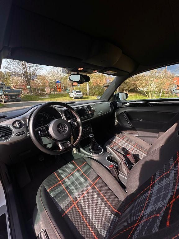 Gebraucht VW Beetle CLUB 105 PS (77 kW) 2016 Weiß Kleinwagen