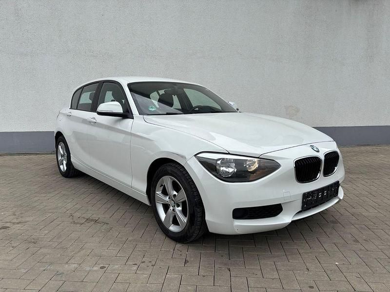 Gebraucht BMW 114 95 PS (69 kW) 2014 Weiß Kleinwagen