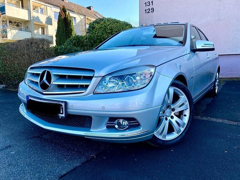 Gebraucht Mercedes C180 Avantgarde 156 PS (114 kW) 2010 Silber Limousine