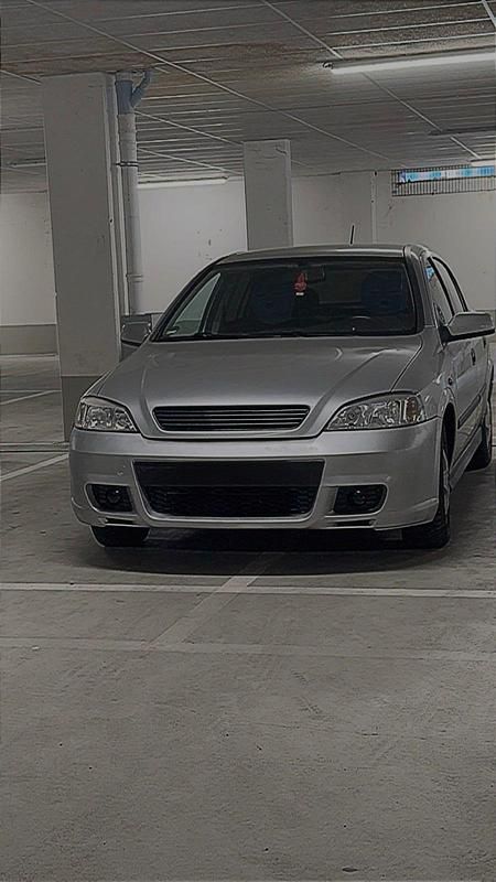 Silber Gebraucht 1999 Opel Astra Elegance Limousine | 3.399 € (Teuer) - Bild 1/1