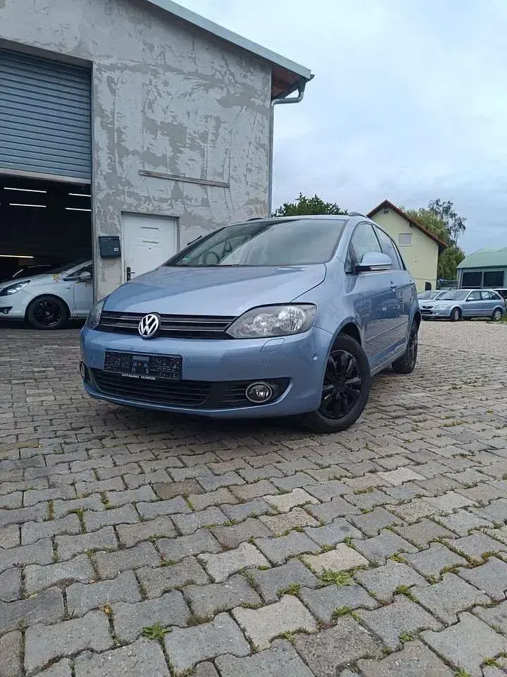 Gebraucht VW Golf Plus Cross Team 105 PS (77 kW) 2012 Shark blue Limousine