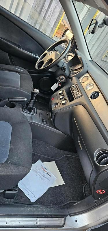 Gebraucht Mitsubishi Outlander 135 PS (99 kW) 2007 Silber SUV