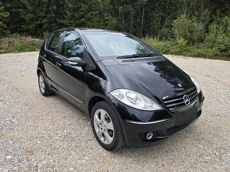 Schwarz Gebraucht 2005 Mercedes A170 Avantgarde Kleinwagen | 2.890 € (Fairer Preis) - Bild 1/4