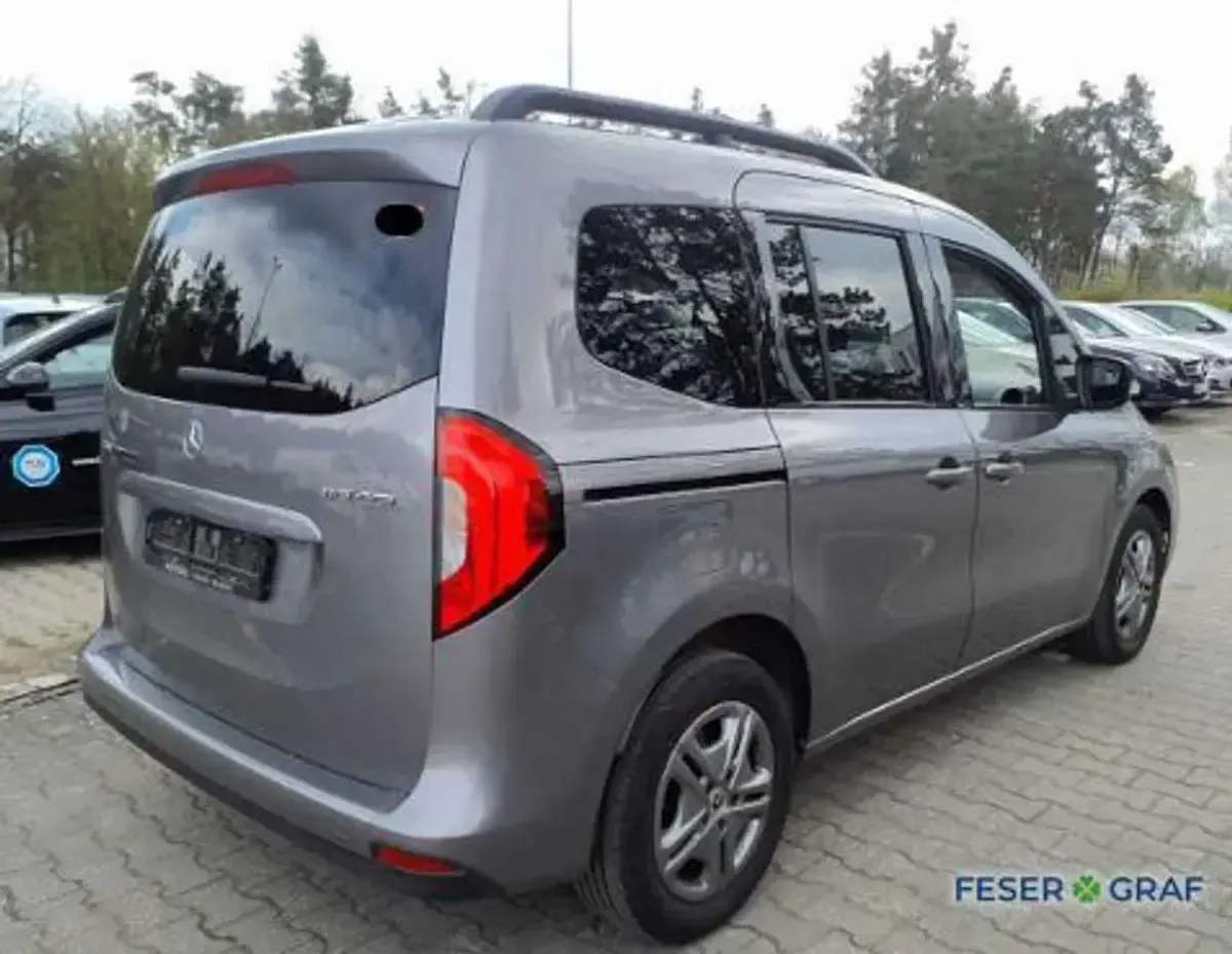 Gebraucht Mercedes Citan 110 129 PS (94 kW) 2024 Chromitgrau metallic Van / Kleinbus