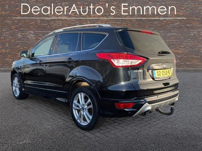 Gebraucht Ford Kuga 150 PS (110 kW) 2015 Schwarz SUV