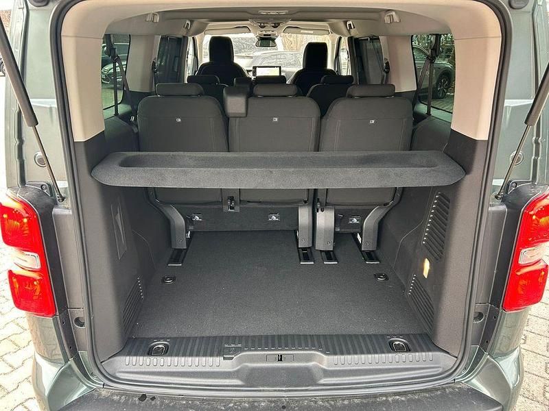 Neu Citroën Spacetourer 179 PS (131 kW) 2026 Grün Van / Kleinbus