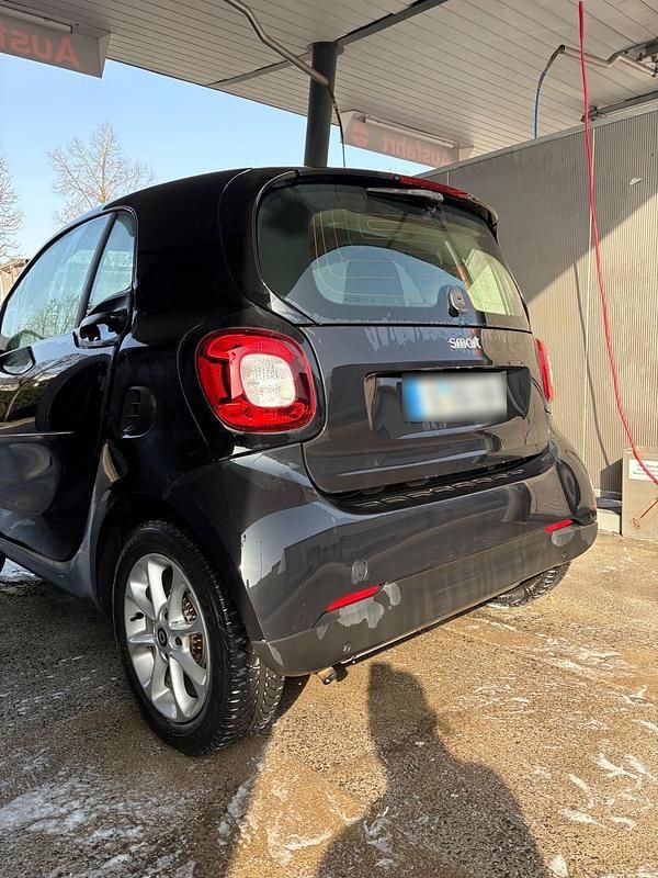 Gebraucht Smart ForTwo Coupé 71 PS (52 kW) 2018 Schwarz Coupé