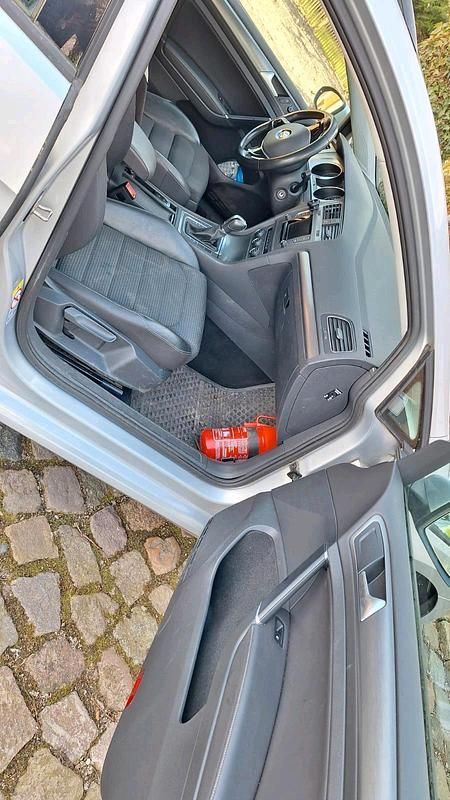 Gebraucht VW Golf VII 105 PS (77 kW) 2013 Silber Kombi