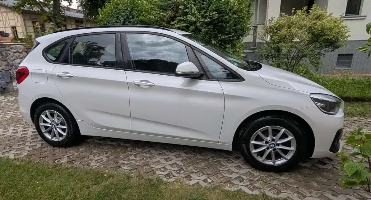 Gebraucht BMW 216 Active Tourer 102 PS (75 kW) 2019 Weiß Van / Kleinbus