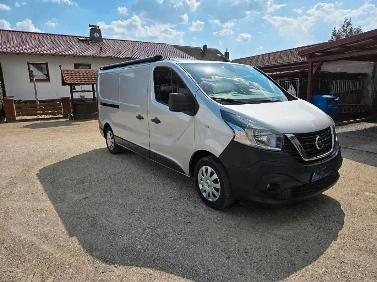 Gebraucht Nissan NV300 125 PS (91 kW) 2017 Grau Van
