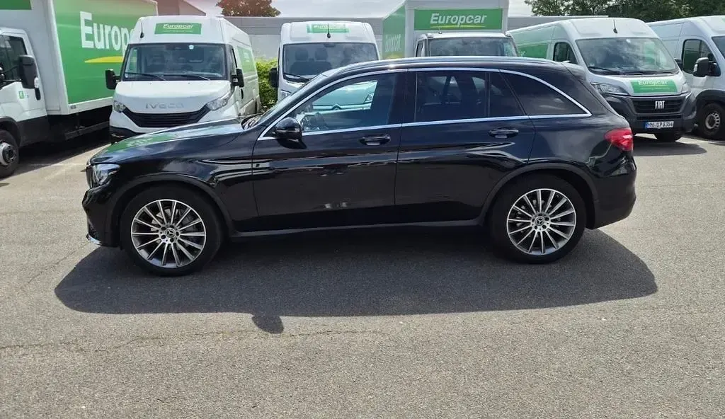 Gebraucht Mercedes GLC250 211 PS (155 kW) 2018 Schwarz SUV