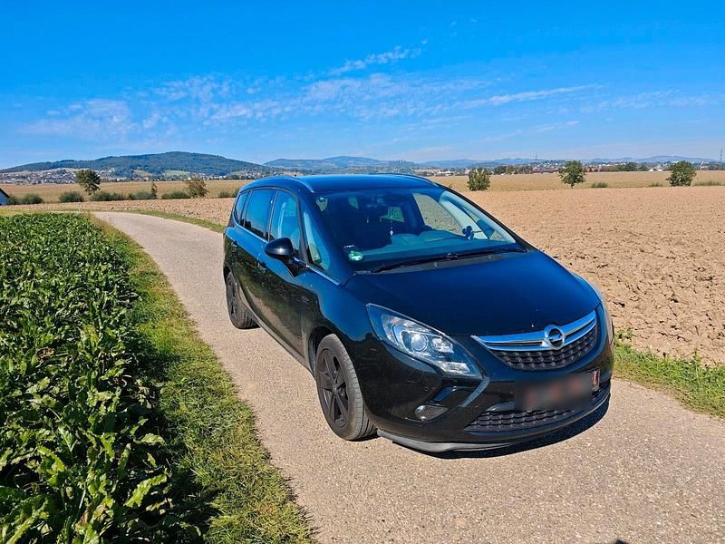 Gebraucht Opel Zafira Tourer 140 PS (102 kW) 2012 Schwarz Van / Kleinbus