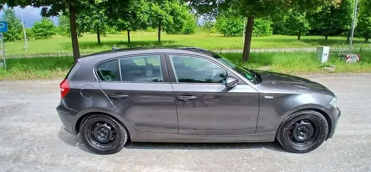 Gebraucht BMW 120 177 PS (130 kW) 2008 Grau Kleinwagen