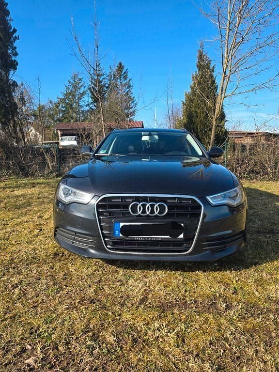 Gebraucht Audi A6 Comfort 177 PS (130 kW) 2013 Schwarz Kombi