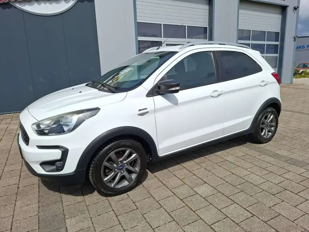 Gebraucht Ford Ka Active 86 PS (63 kW) 2018 Oxford white Limousine