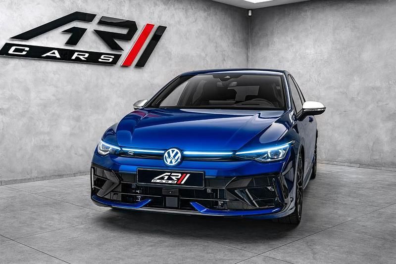 Gebraucht VW Golf VIII R 333 PS (244 kW) 2024 Blau Limousine