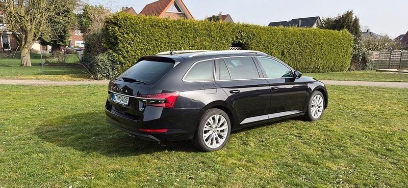 Gebraucht Skoda Superb Style 218 PS (160 kW) 2020 Schwarz Kombi