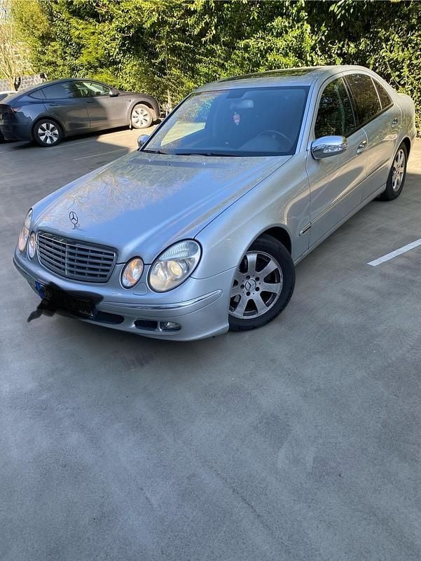 Gebraucht Mercedes E280 Elegance 190 PS (139 kW) 2005 Grau Limousine