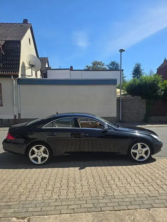 Gebraucht Mercedes CLS500 388 PS (285 kW) 2007 Schwarz Coupé
